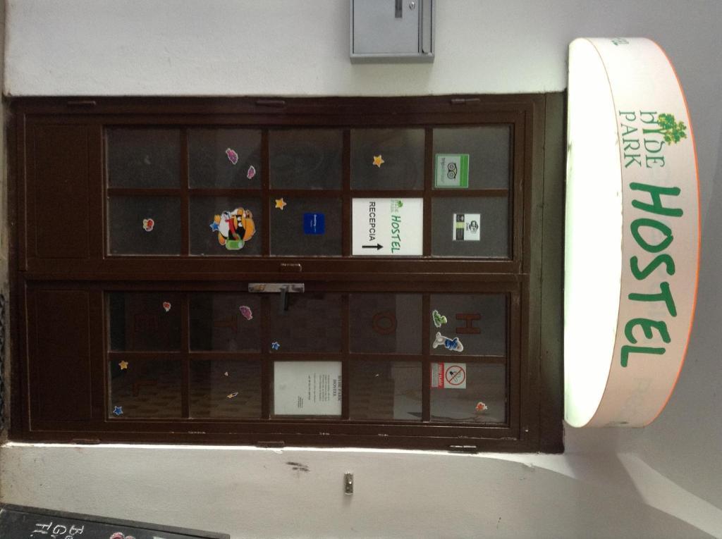 Hyde Park Hostel Bratislava Eksteriør bilde