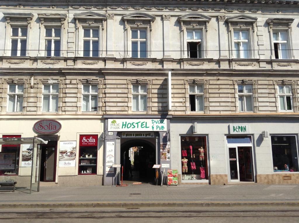 Hyde Park Hostel Bratislava Eksteriør bilde