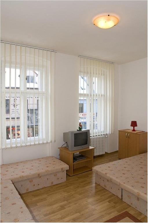 Hyde Park Hostel Bratislava Eksteriør bilde