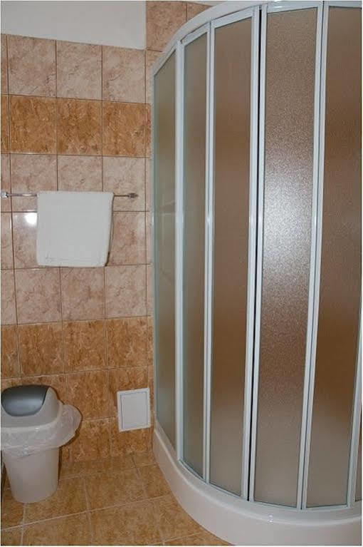 Hyde Park Hostel Bratislava Eksteriør bilde